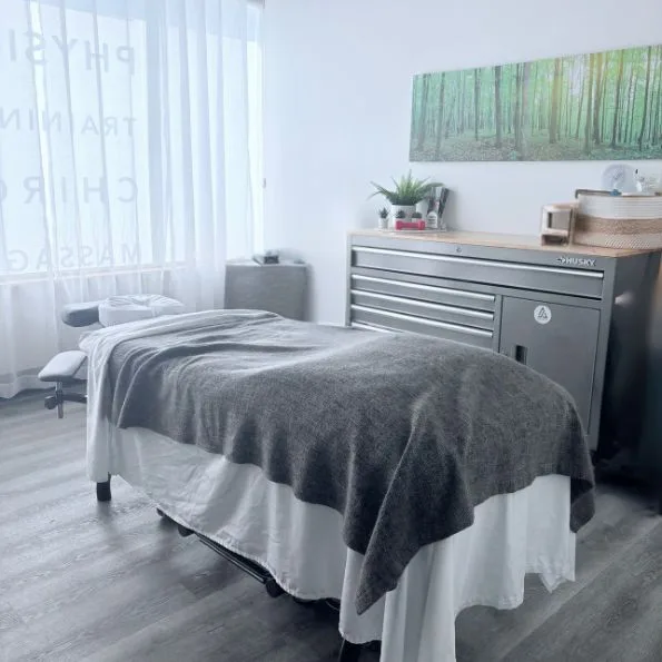 Acceleration Physiotherapy Sherwood Park massage therapy treatment rooms